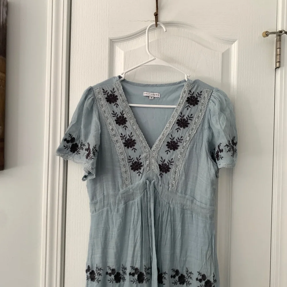 Baltic Born Blue Floral Embroidered Lace Tiered Maxi Dress BD4716-FL Small - Picture 2 of 10